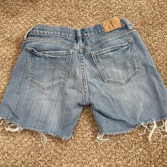 Abercrombie Shorts 💙 - Picture 2 of 2